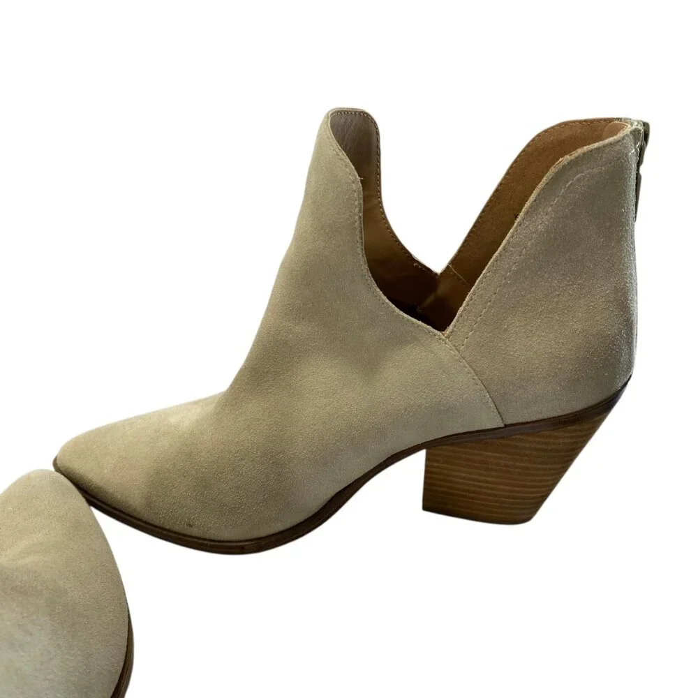 Blondo Waterproof Suede Leather Pointed Toe Ankle Bootie 9.5 Sand Ecru Wanda‎